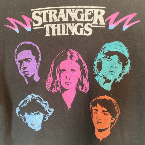 Stranger Things Summer of 85 Netflix Junior's Size XS Black Long Sleeve Sweater - Picture 5 of 7